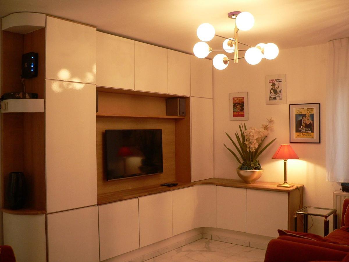 Liege 4420 Rue Jean Jaures 45 Grande Maison Joyeuse Avec Terrasse 30M2 Pour 8 Personnes Maximum Saint-Nicolas  Luaran gambar